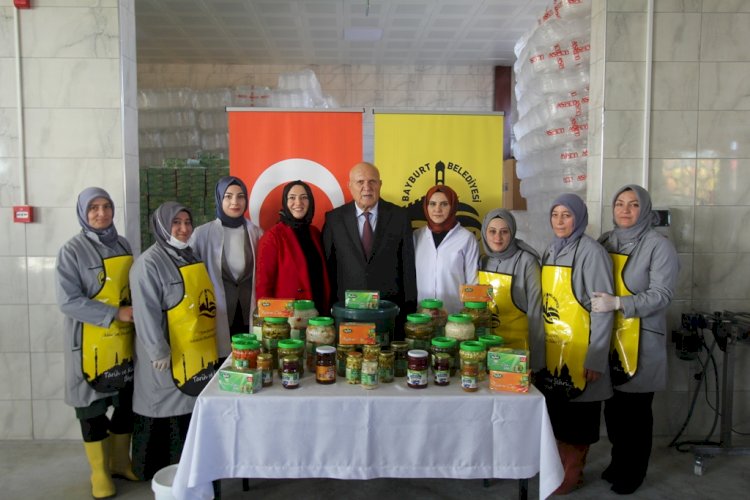 ByTat yöresel ürünler ve turşu fabrikası açıldı